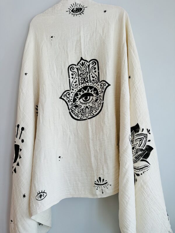 Hamsa /Fatima hand patterned shawl | Ivory - Image 2