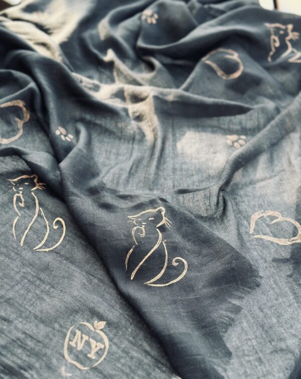 Cat pattern painted scarf | Black